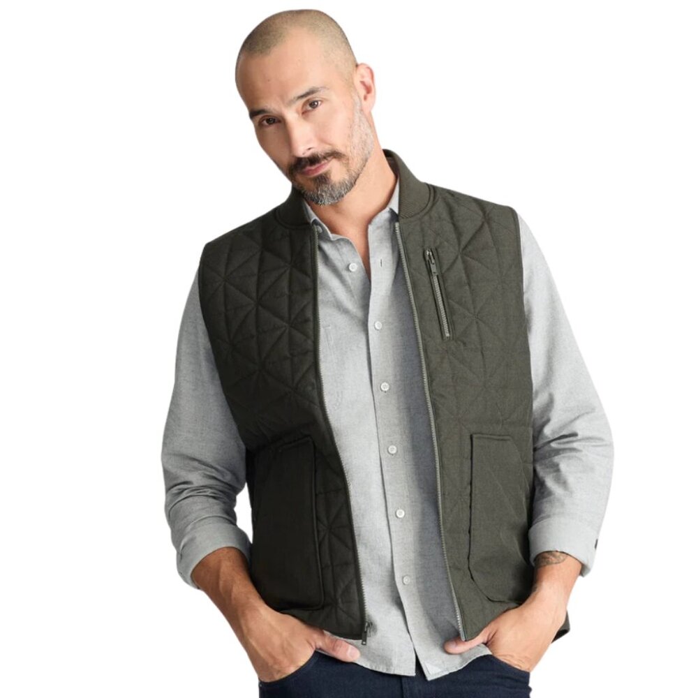 UNTUCKit Quilted City Vest – Dark Grey